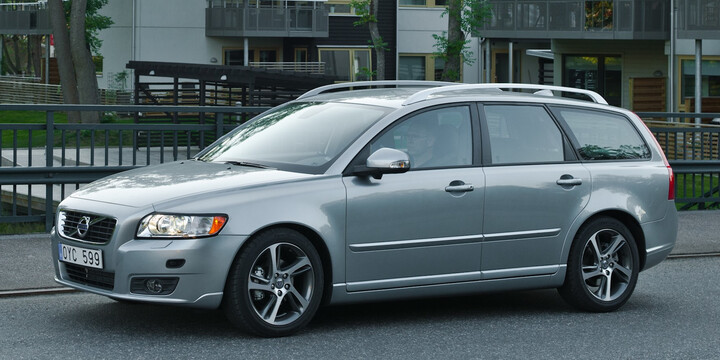 VOLVO V50 SE SPORT D (E4) VOLVO V50 SE SPORT D (E4)