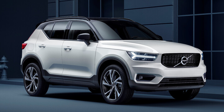 VOLVO XC40 MOMENTUM D3 AUTO VOLVO XC40 MOMENTUM D3 AUTO