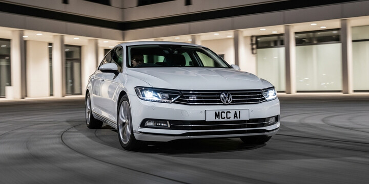 VOLKSWAGEN PASSAT VOLKSWAGEN PASSAT