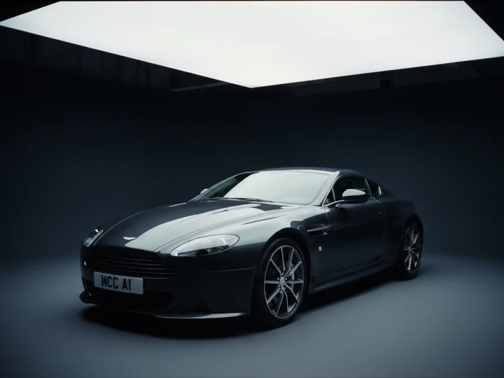 ASTON MARTIN VANTAGE V8 ASTON MARTIN VANTAGE V8