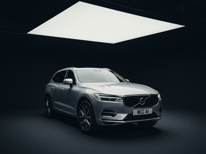 VOLVO XC60 + B4 MHEV AWD AUTO VOLVO XC60 + B4 MHEV AWD AUTO