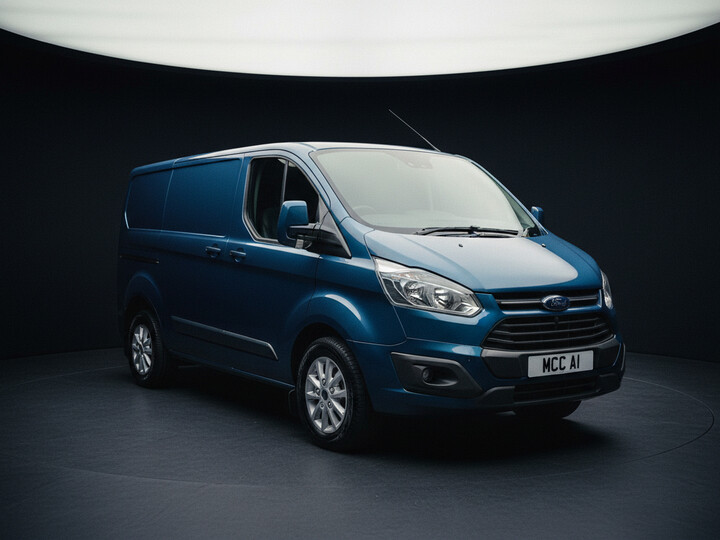 FORD TRANSIT CUSTOM 310 LTD E-TECH FORD TRANSIT CUSTOM 310 LTD E-TECH