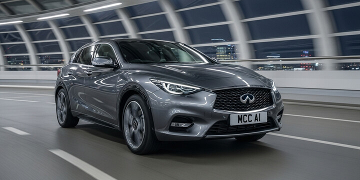 INFINITI Q30