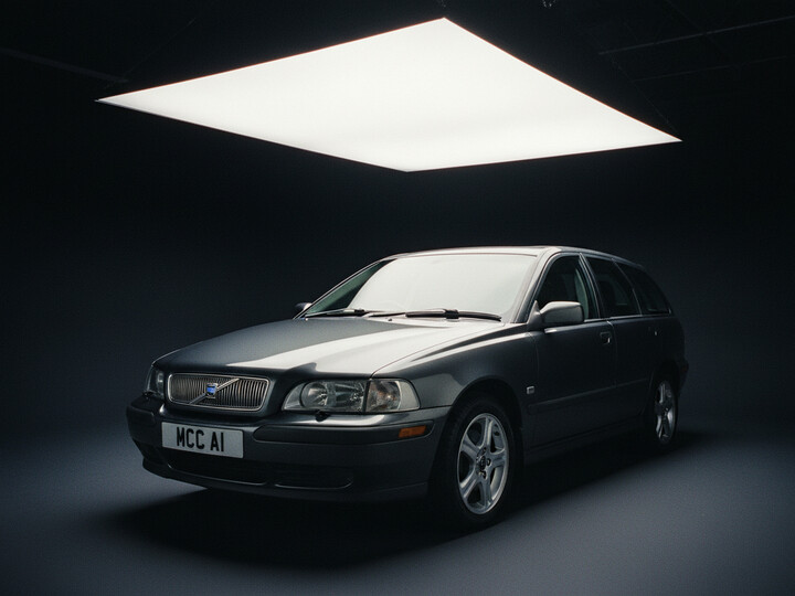 VOLVO V40 (1996-04) VOLVO V40 (1996-04)