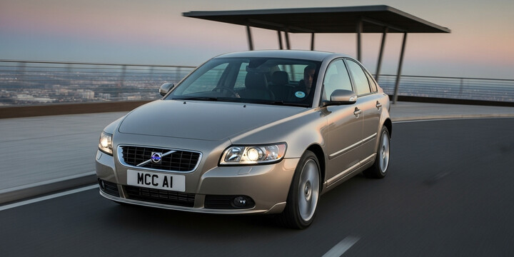 VOLVO S40