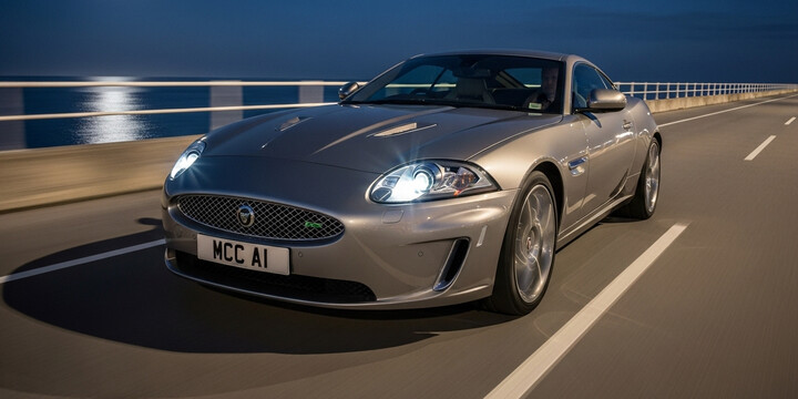 JAGUAR XK & XKR JAGUAR XK & XKR