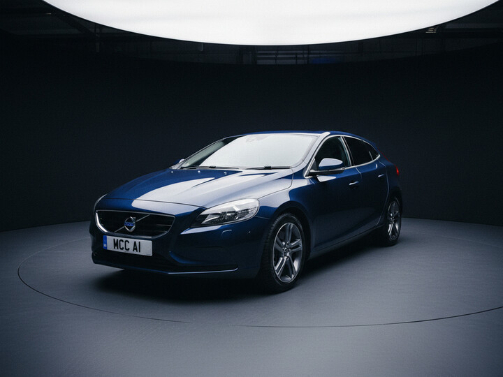 VOLVO V40 R-DESIGN NAV + D2 VOLVO V40 R-DESIGN NAV + D2