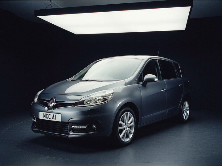 RENAULT SCENIC DYNAMIQUE TOMTOM DCI RENAULT SCENIC DYNAMIQUE TOMTOM DCI