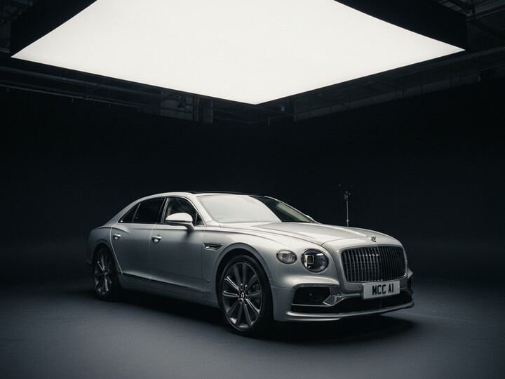 BENTLEY CONTINENTAL FLYING SPUR W12 A BENTLEY CONTINENTAL FLYING SPUR W12 A