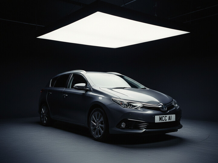 TOYOTA AURIS B-ED TSS HYBRD VVT-I CVT TOYOTA AURIS B-ED TSS HYBRD VVT-I CVT