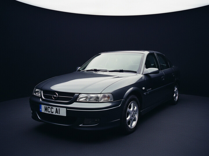 VAUXHALL VECTRA CDX V6 VAUXHALL VECTRA CDX V6