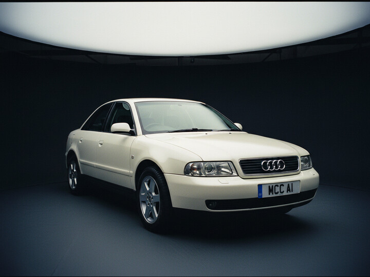 AUDI A4 (1995-01) AUDI A4 (1995-01)