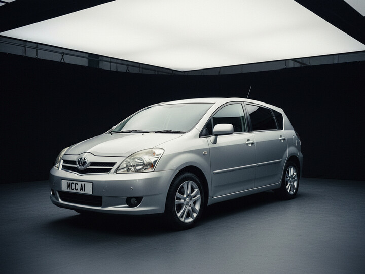 TOYOTA COROLLA VERSO TOYOTA COROLLA VERSO