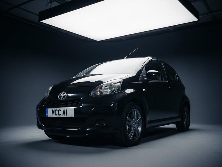 TOYOTA AYGO BLUE VVT-I TOYOTA AYGO BLUE VVT-I