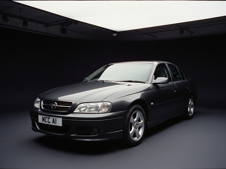 VAUXHALL OMEGA CD AUTO VAUXHALL OMEGA CD AUTO