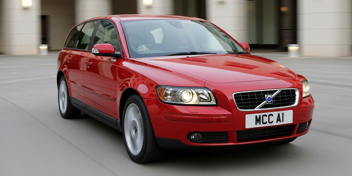 VOLVO V50 (2004-07)